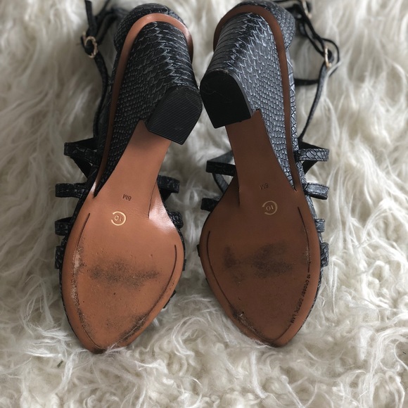 10 CROSBY DEREK LAM Snakeskin High Heel Wedge $595 - Picture 4 of 5